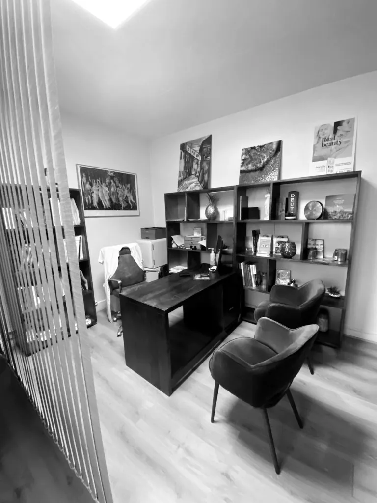 Salle de consultation du Dr Binder, Clinique Les Martinets, Rueil-Malmaison